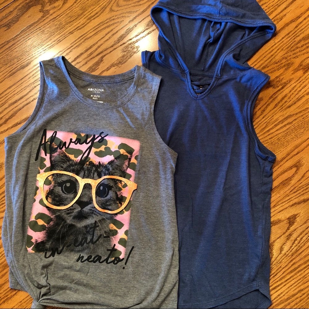 Girls sleeveless shirt bundle Size M 10/12